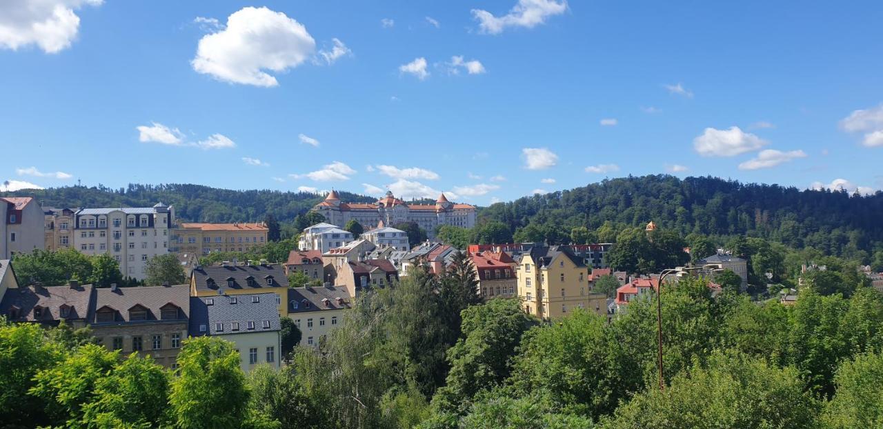 App Karlovy Vary Exterior foto