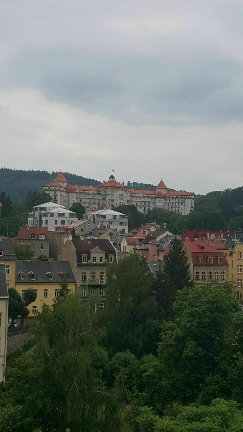 App Karlovy Vary Exterior foto